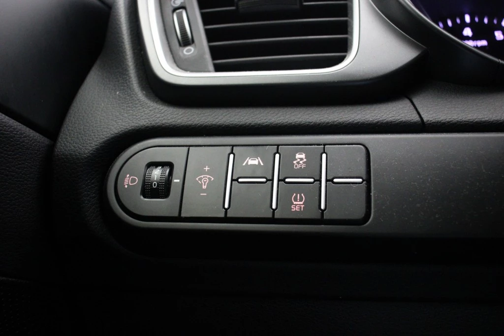 Hoofdafbeelding Kia Ceed