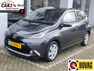 Toyota Aygo 1.0 VVT-i X-PLAY Camera | Airco | Lederen stuurwiel