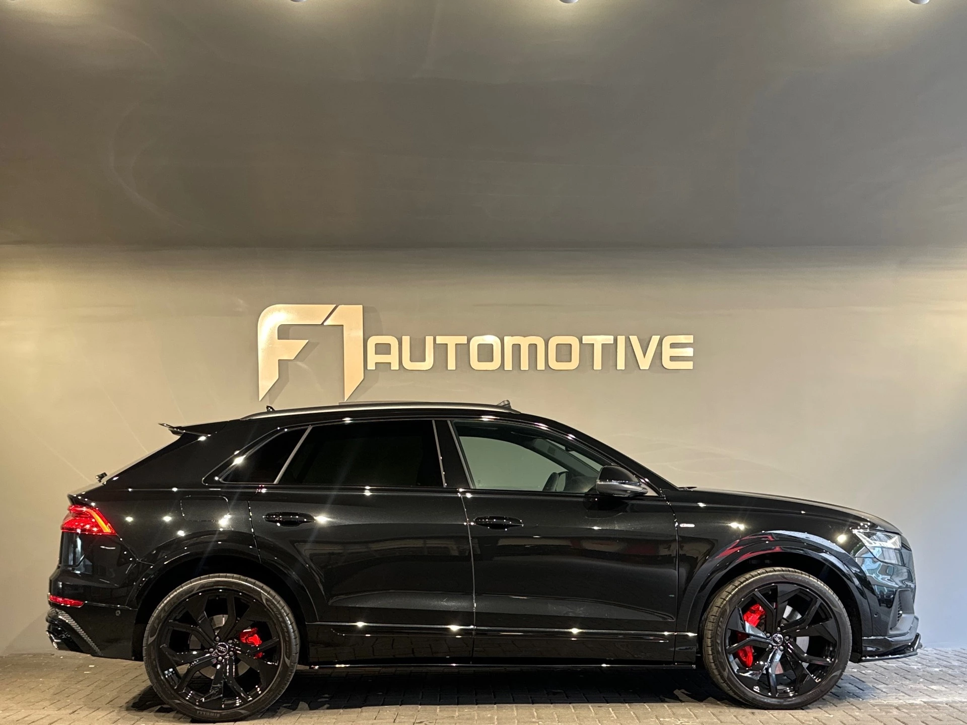 Hoofdafbeelding Audi Q8