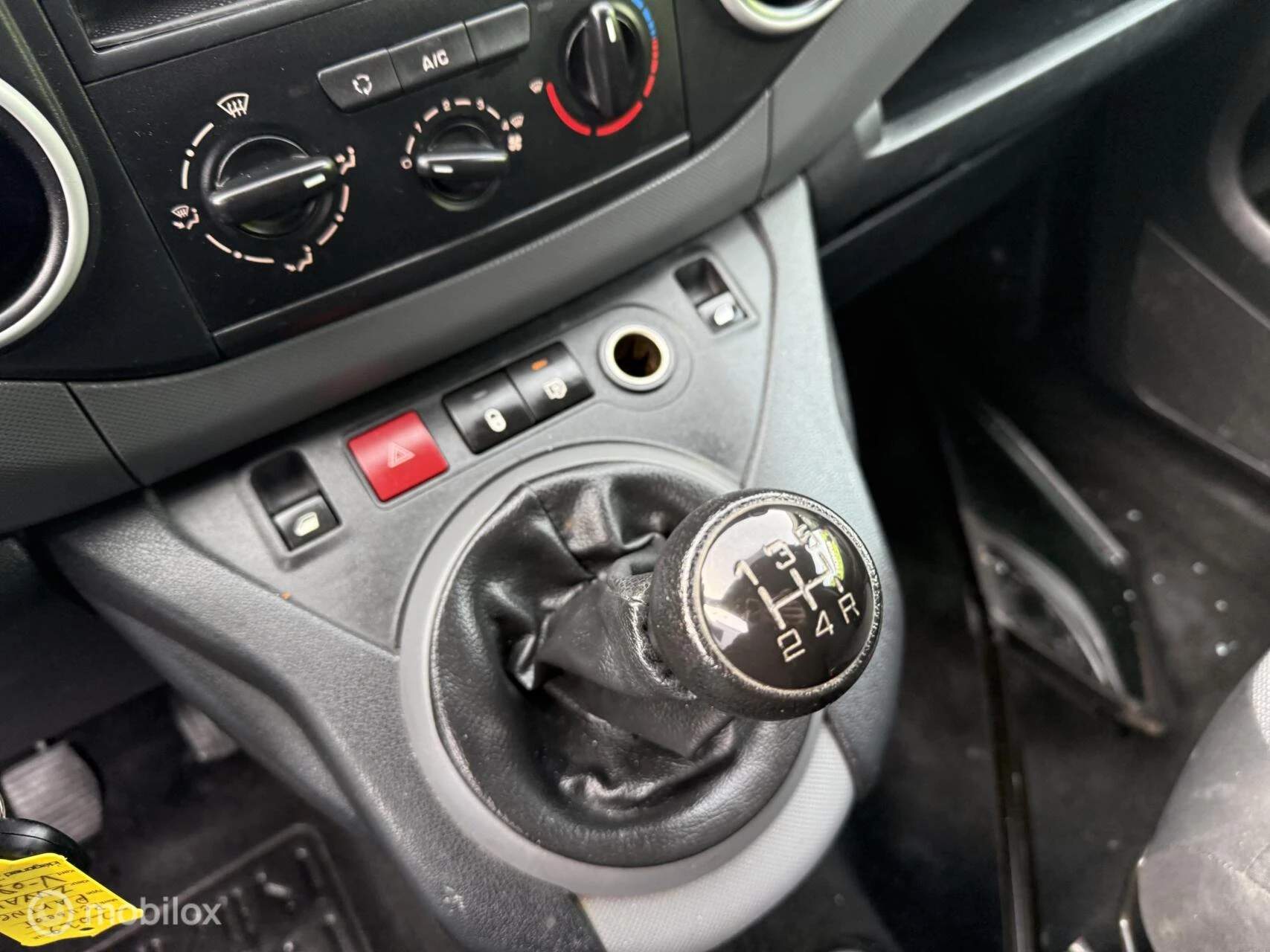 Hoofdafbeelding Peugeot Partner