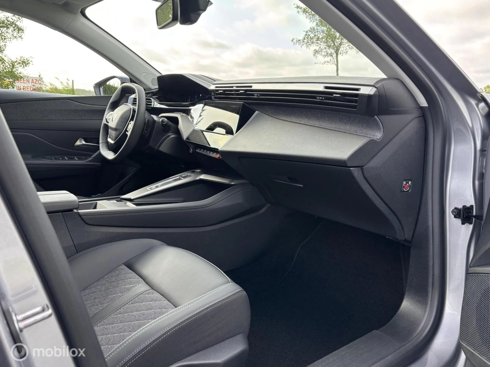 Hoofdafbeelding Peugeot 408