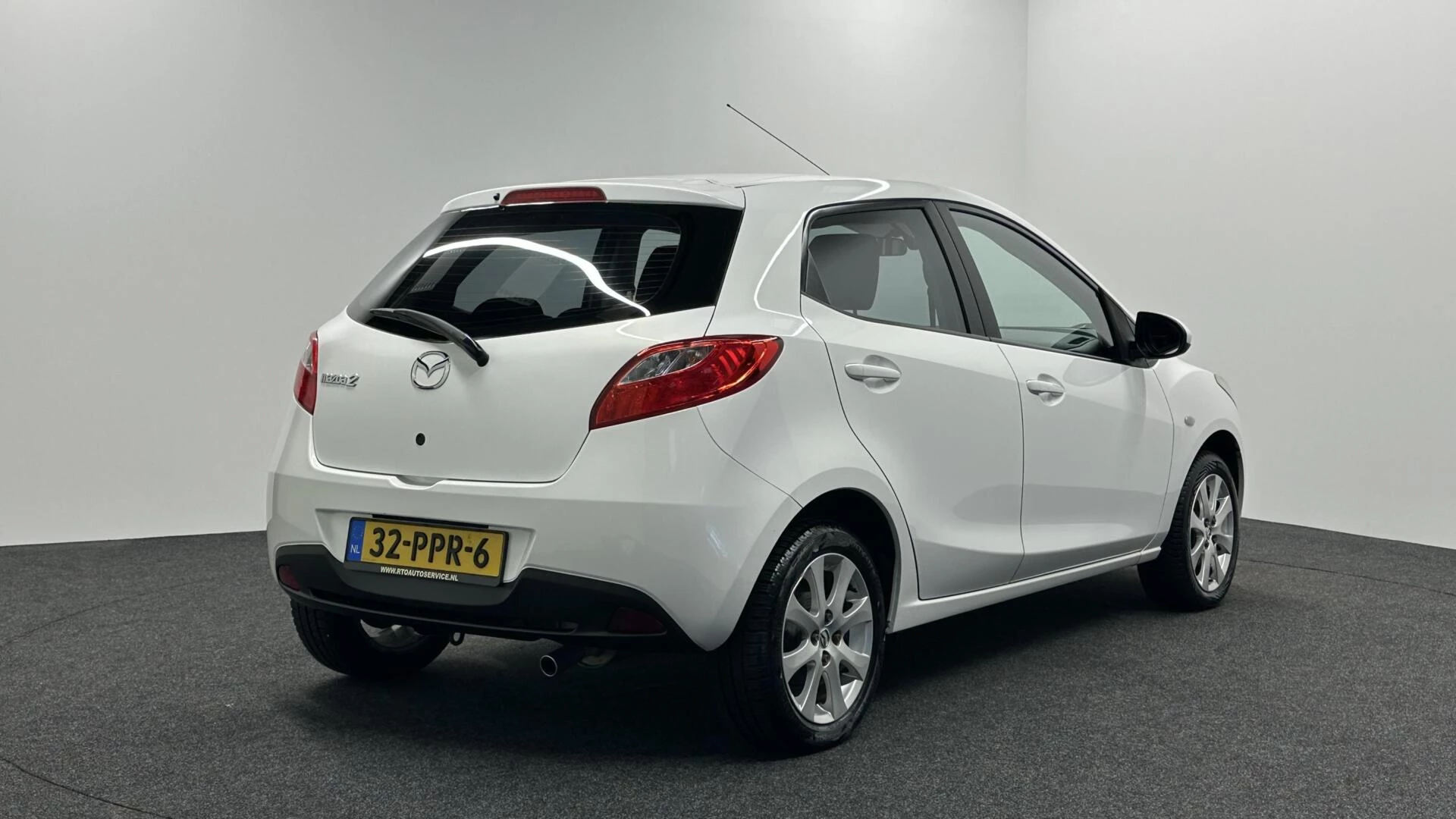 Hoofdafbeelding Mazda 2