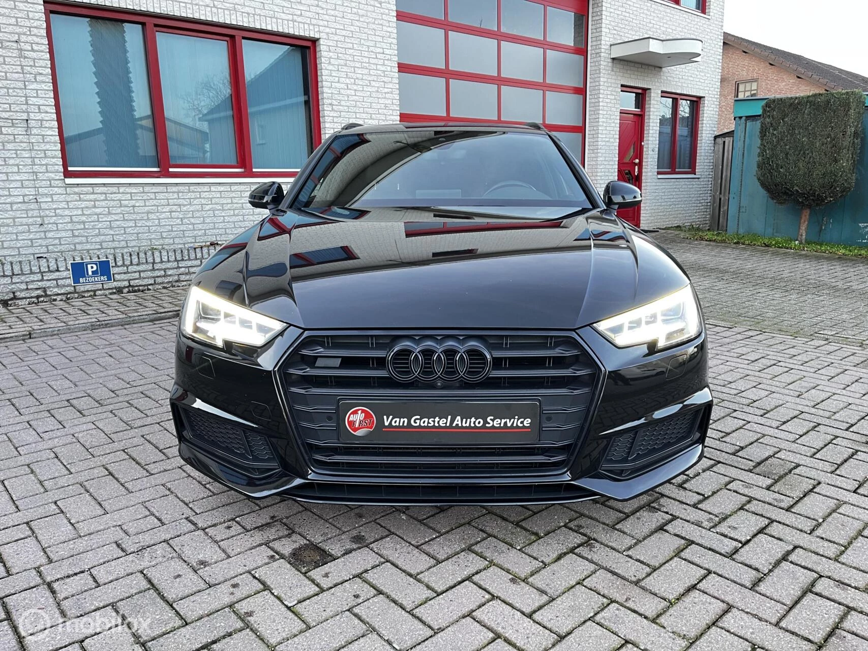 Hoofdafbeelding Audi S4