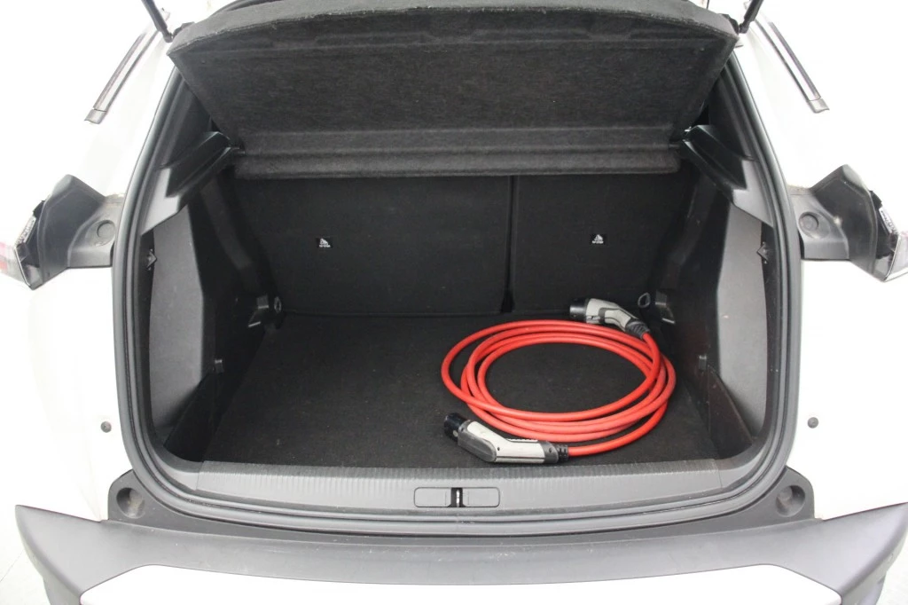 Hoofdafbeelding Peugeot e-2008