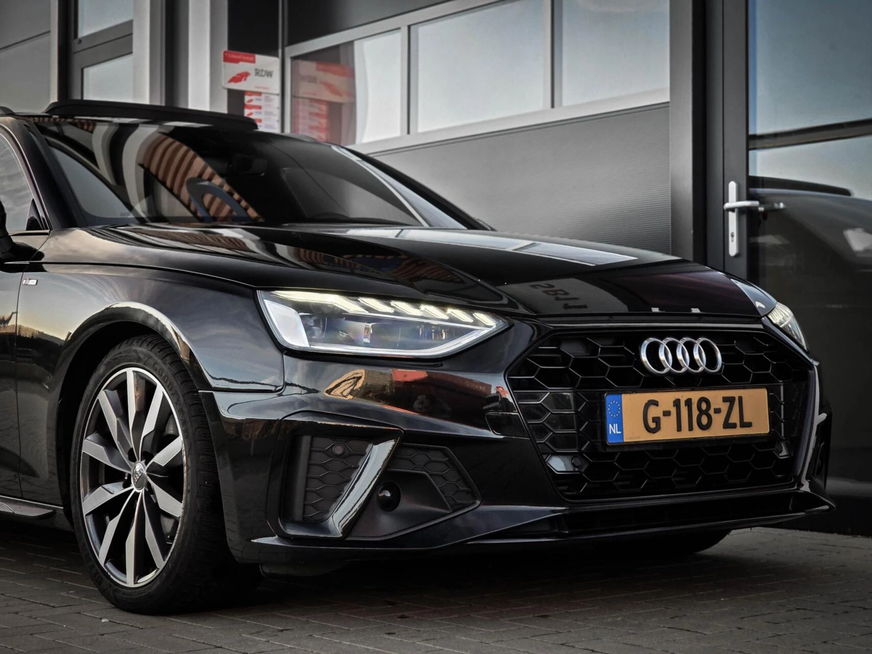 Hoofdafbeelding Audi A4