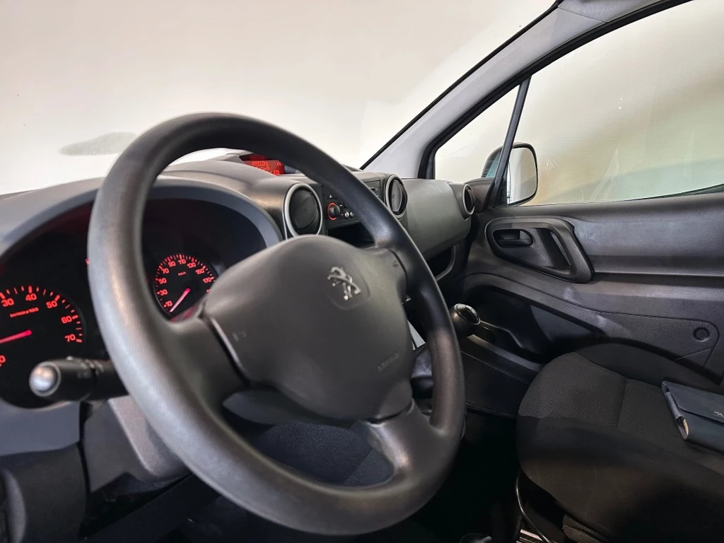 Hoofdafbeelding Peugeot Partner