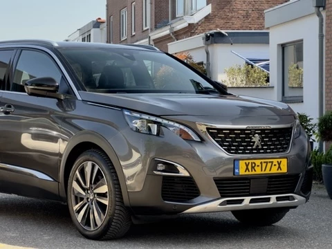 Hoofdafbeelding Peugeot 5008