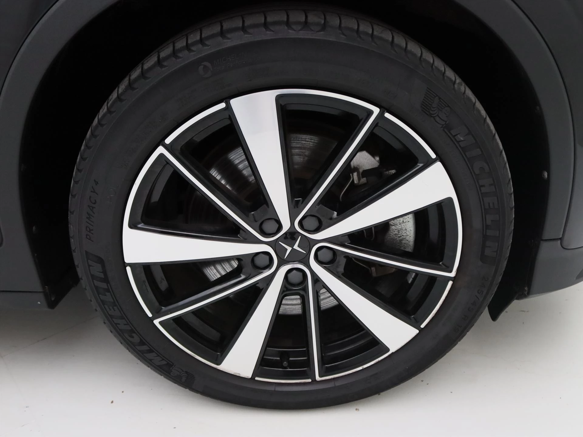 Hoofdafbeelding Polestar 2