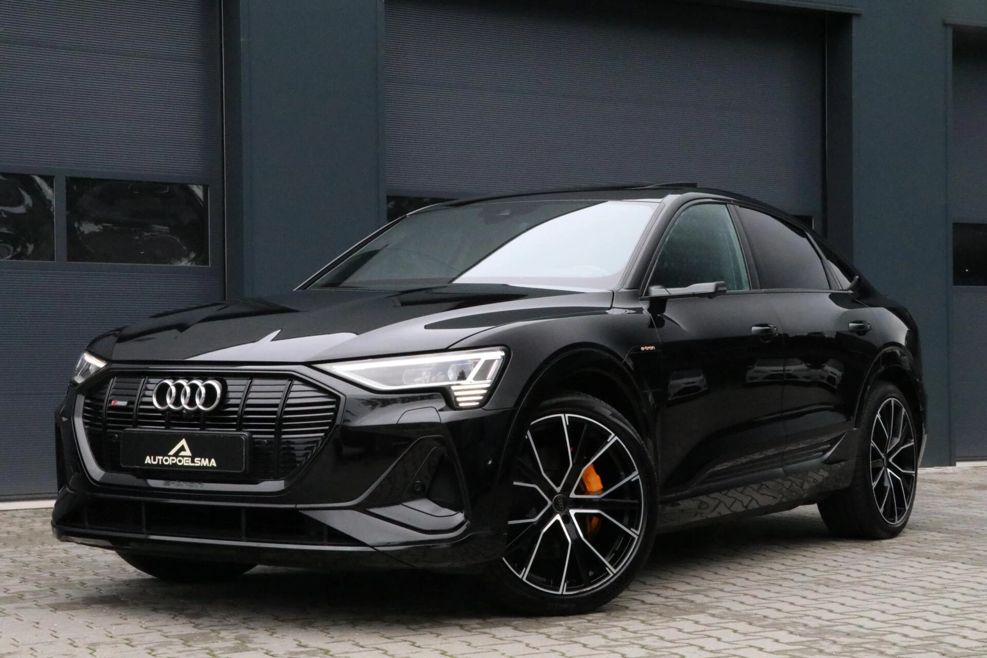 Hoofdafbeelding Audi e-tron