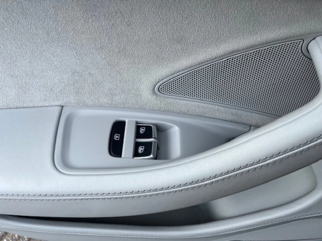 Hoofdafbeelding Audi S8