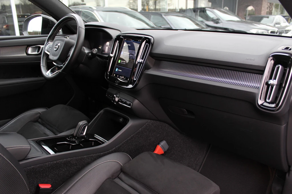 Hoofdafbeelding Volvo C40