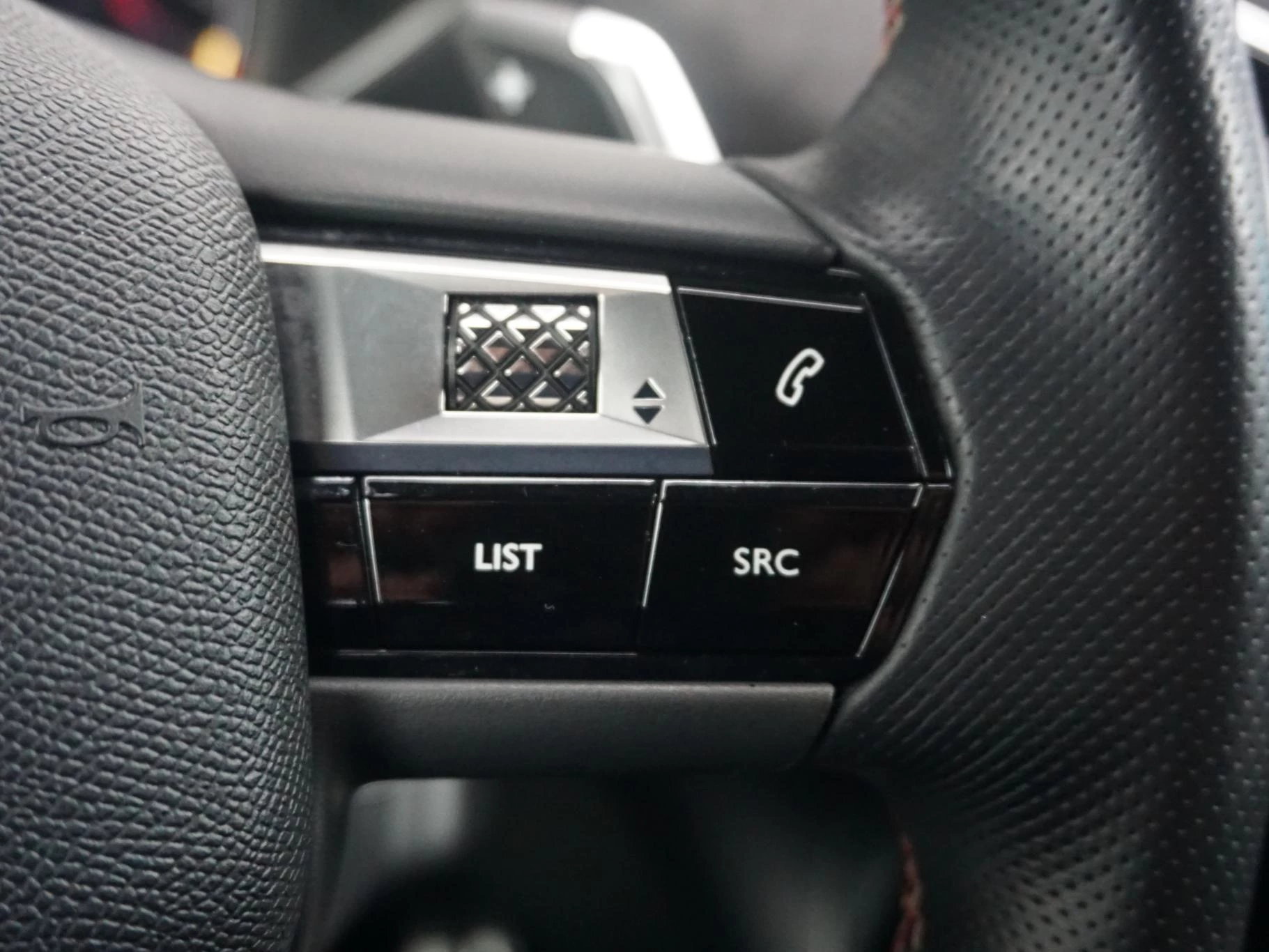 Hoofdafbeelding DS DS 3