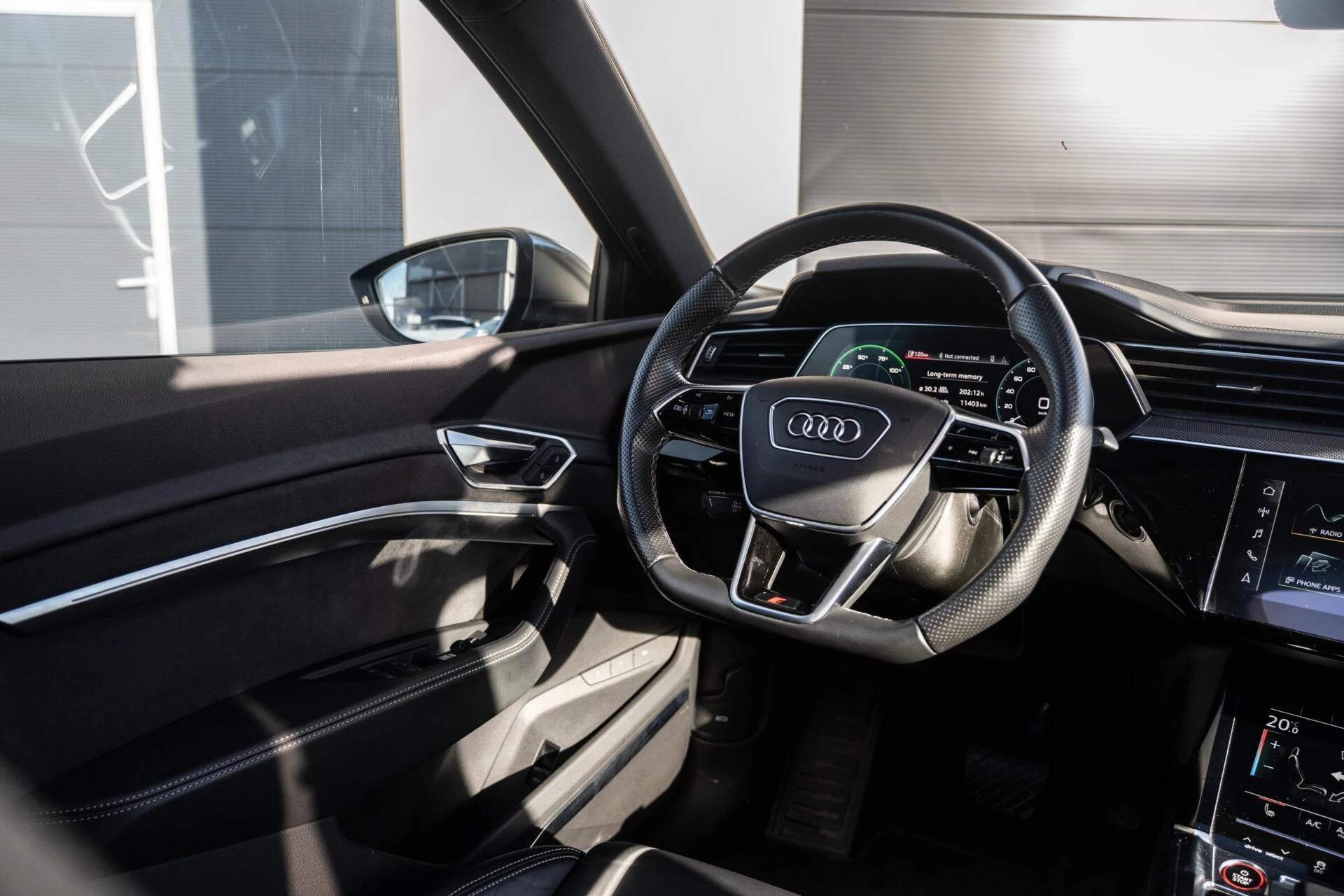 Hoofdafbeelding Audi e-tron