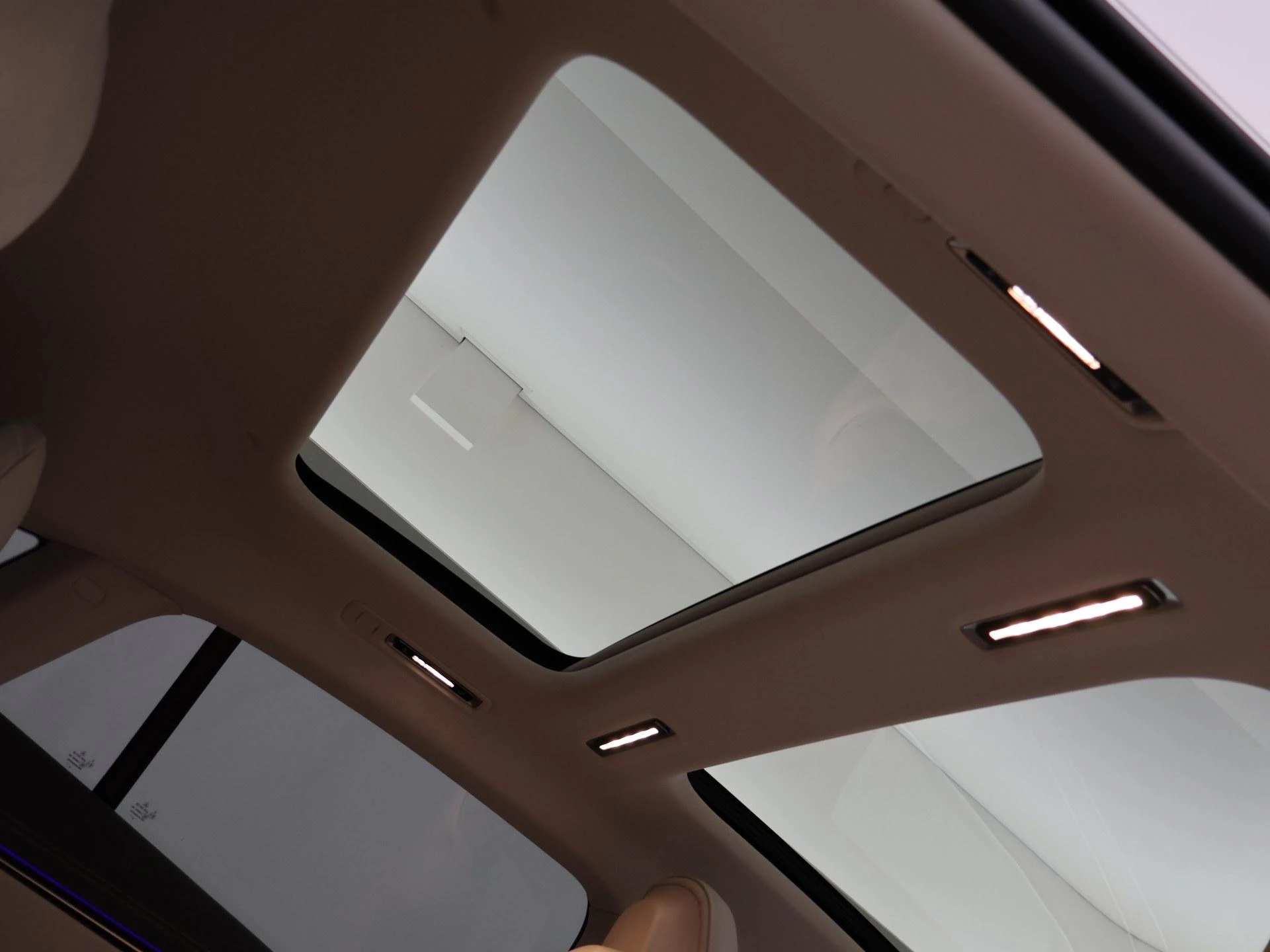 Hoofdafbeelding Mercedes-Benz EQS