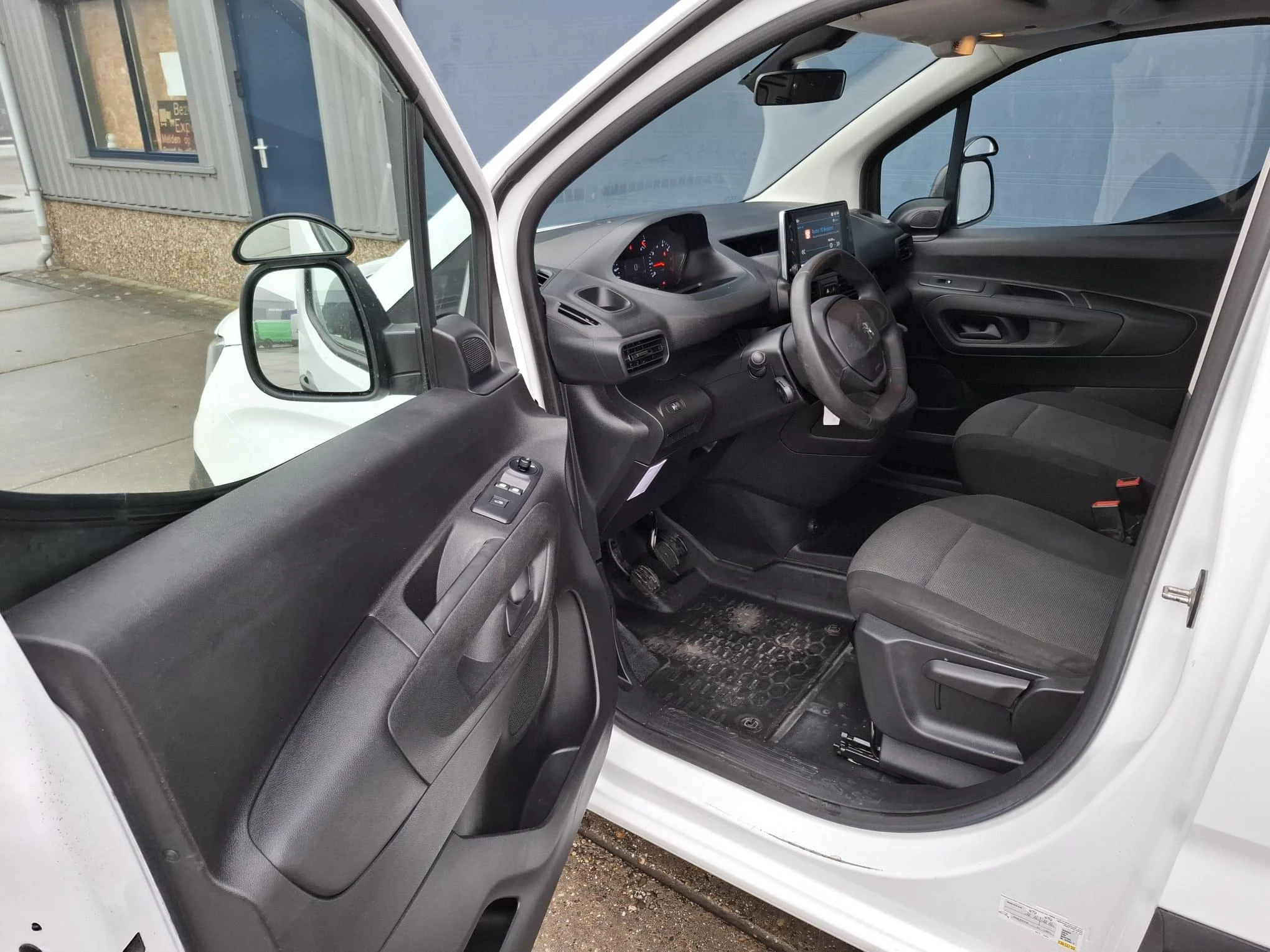 Hoofdafbeelding Peugeot Partner