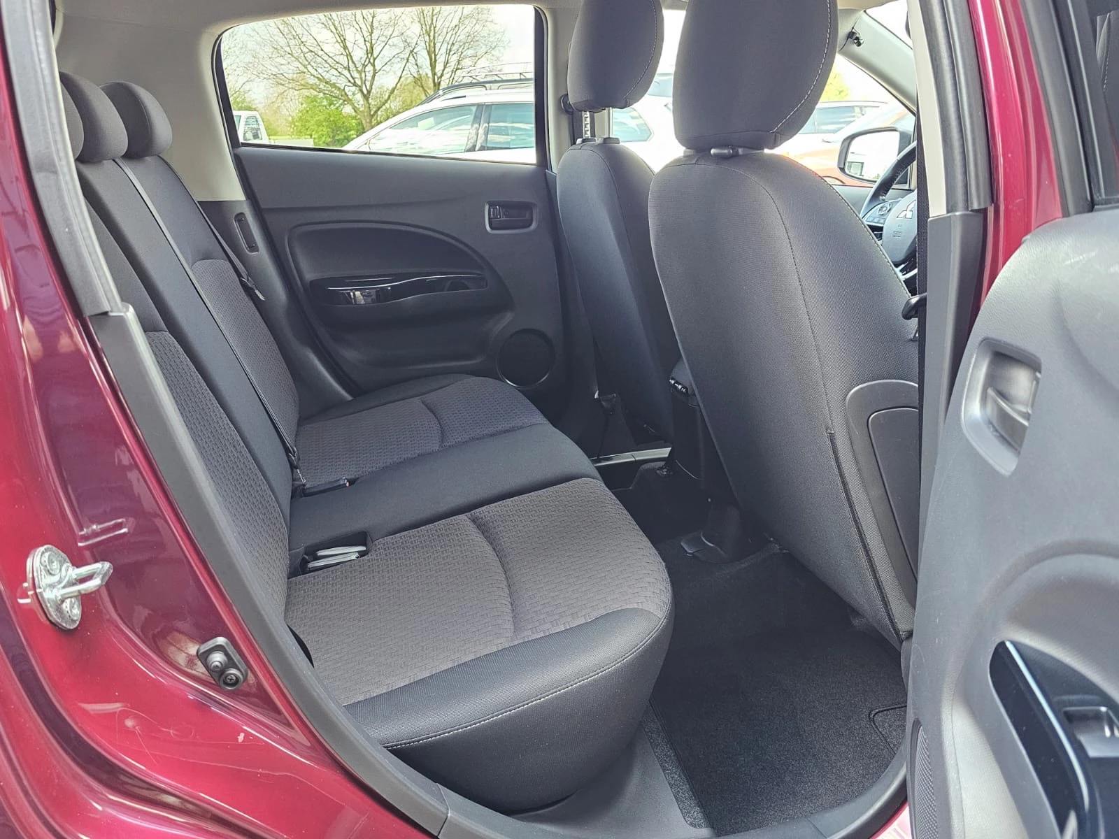 Hoofdafbeelding Mitsubishi Space Star