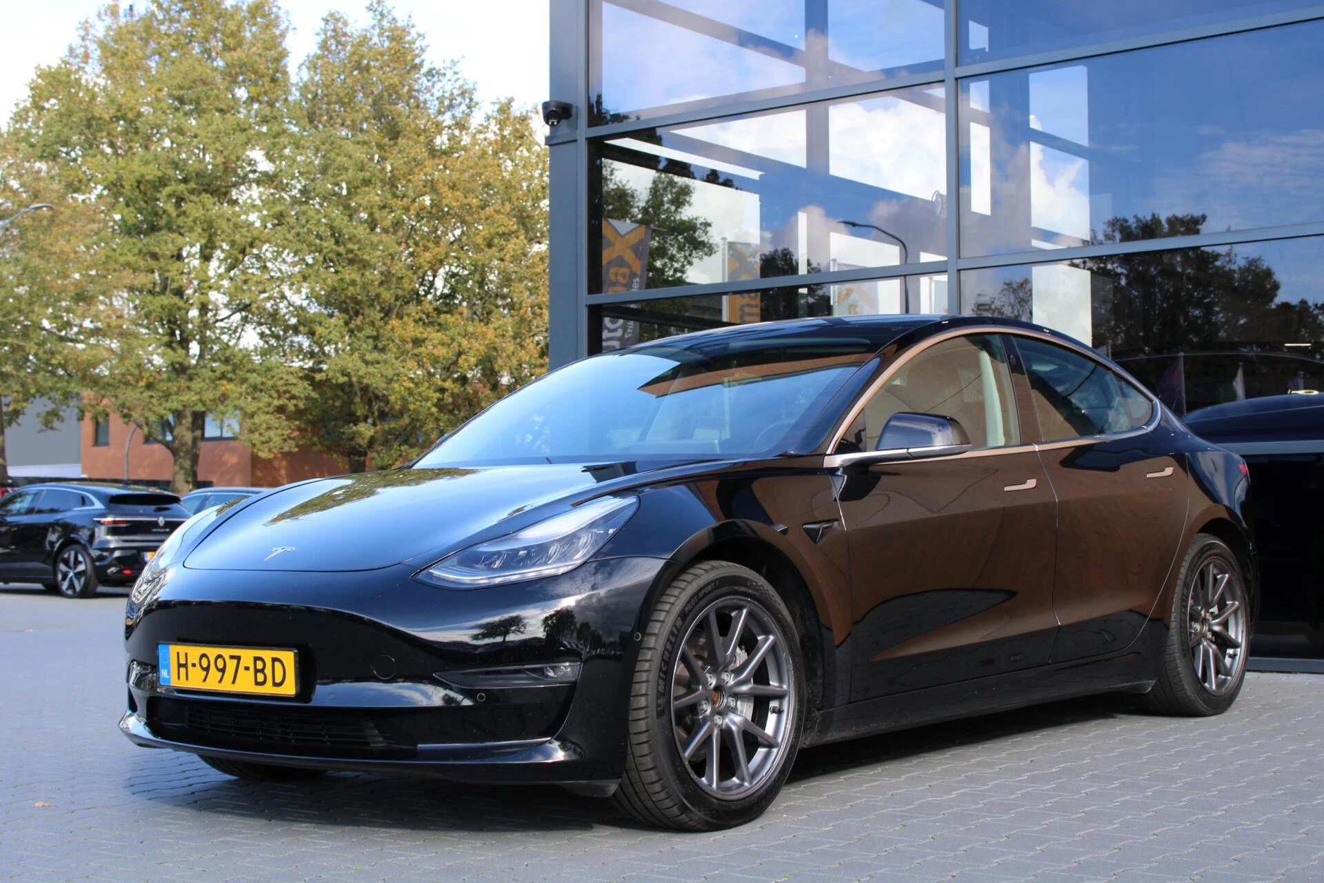 Hoofdafbeelding Tesla Model 3