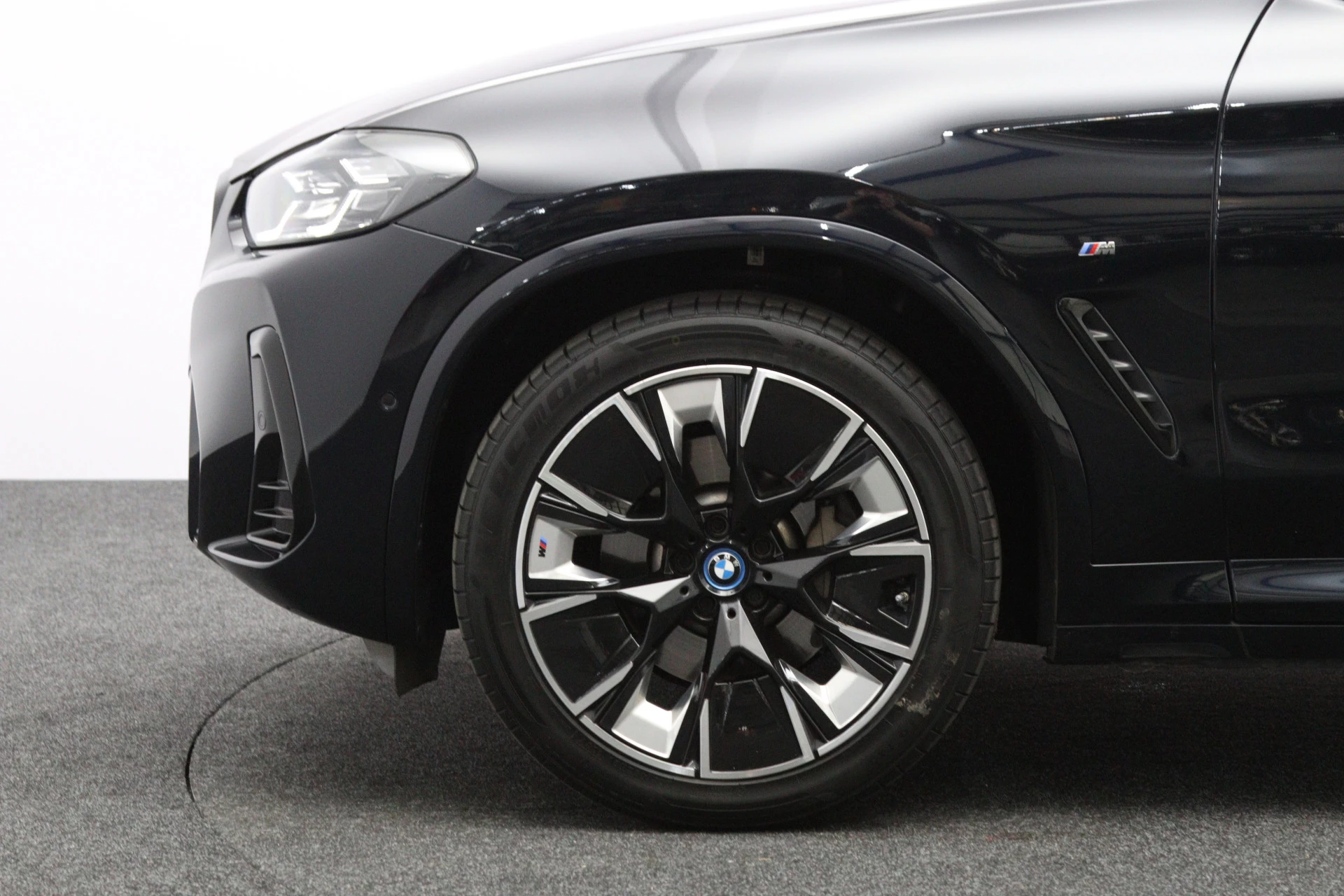 Hoofdafbeelding BMW iX3