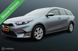 Kia Ceed Sportswagon 1.5 T-GDi 160 PK 4 cilinder DynamicLine, 1400KG Trekgewicht, Clima, Cruise, Navi, App connect, Pdc + Camera, Lmv, All season banden