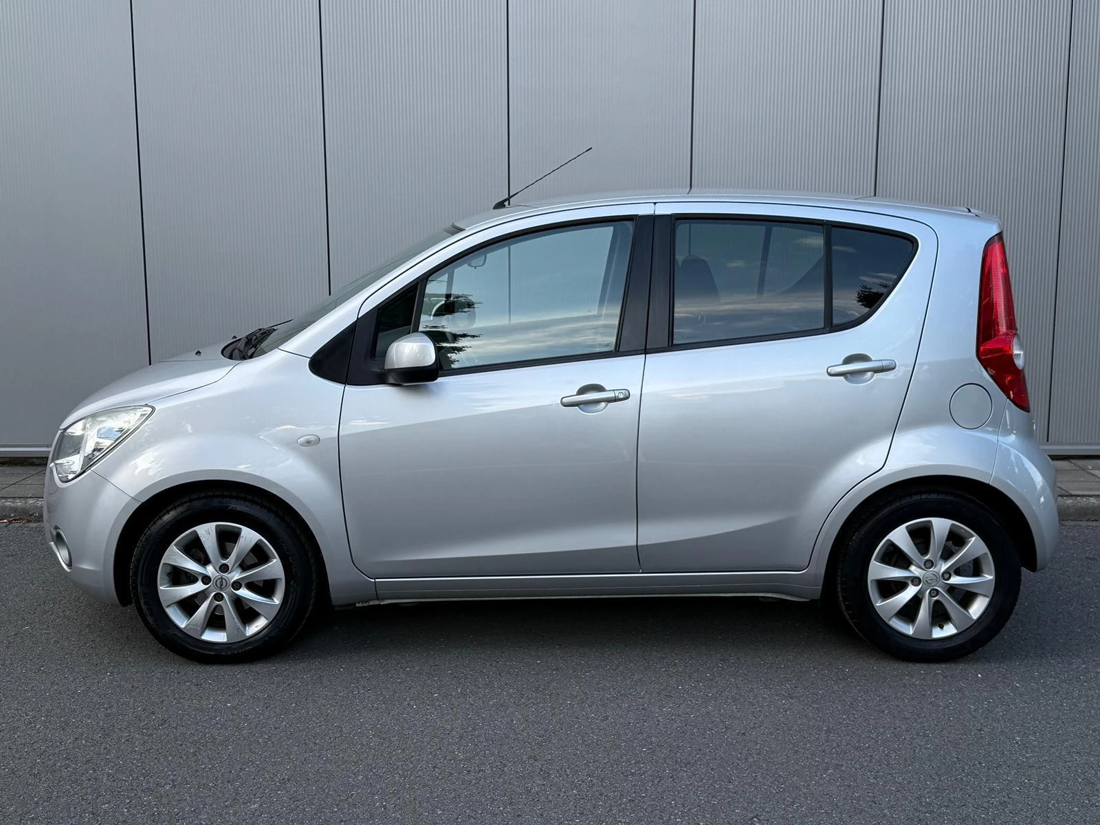 Hoofdafbeelding Opel Agila