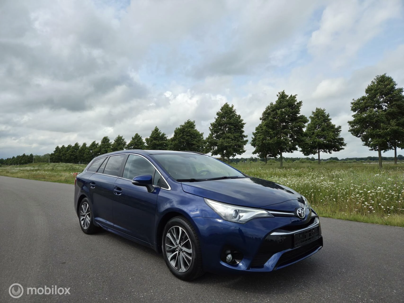 Hoofdafbeelding Toyota Avensis
