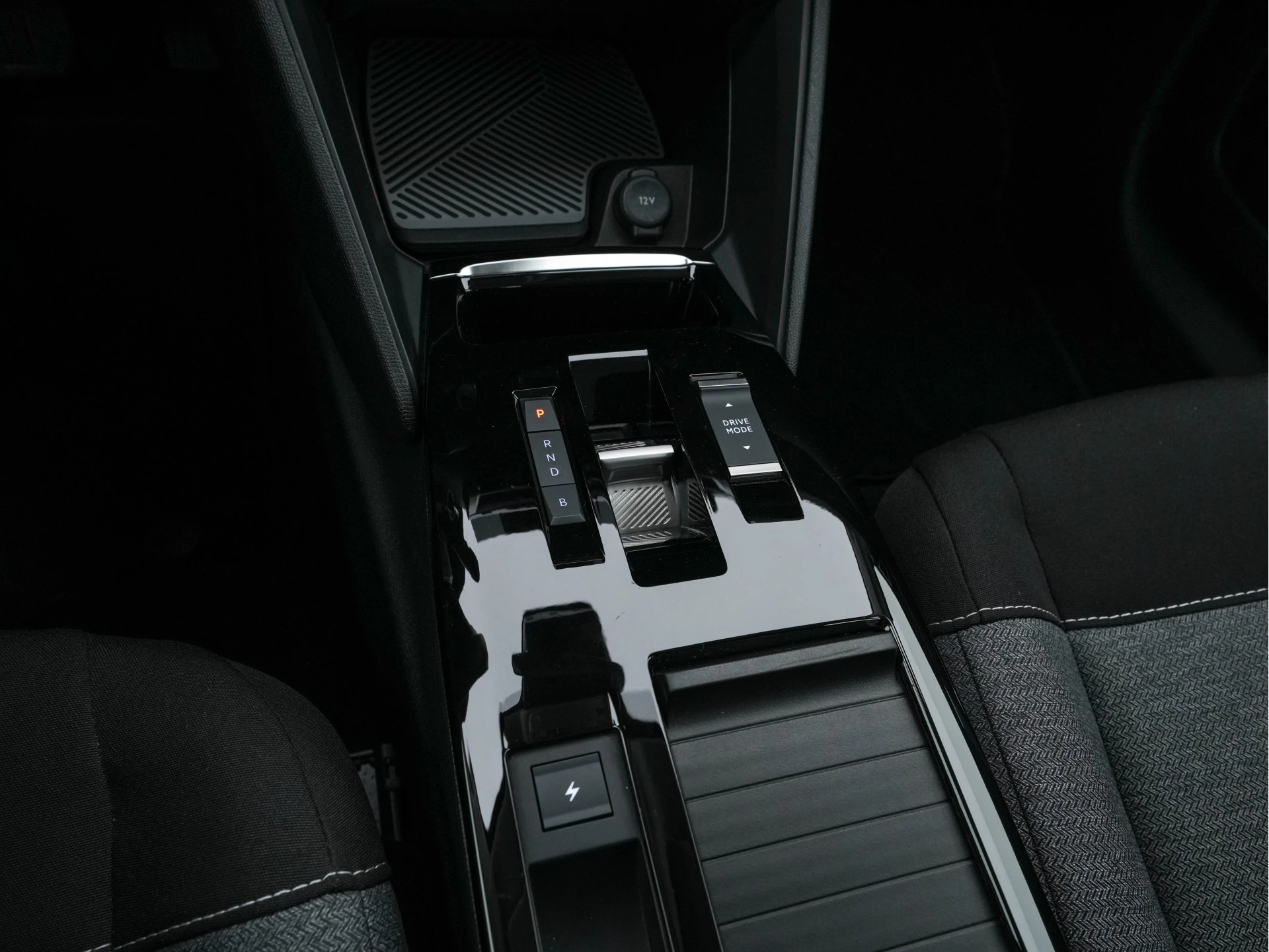 Hoofdafbeelding Citroën ë-C4 X