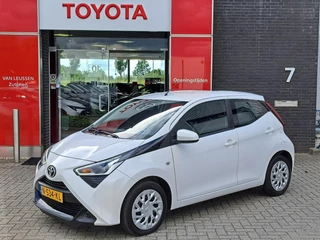 Toyota Aygo X-PLAY AIRCO ACHTERUITRIJCAERA APPLE CARPLAY / ANDROID AUTO