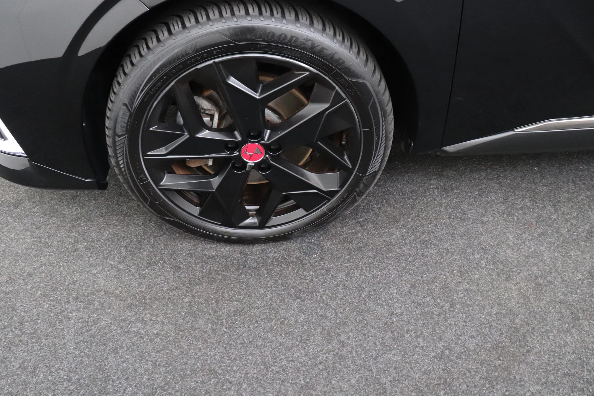 Hoofdafbeelding DS DS 4