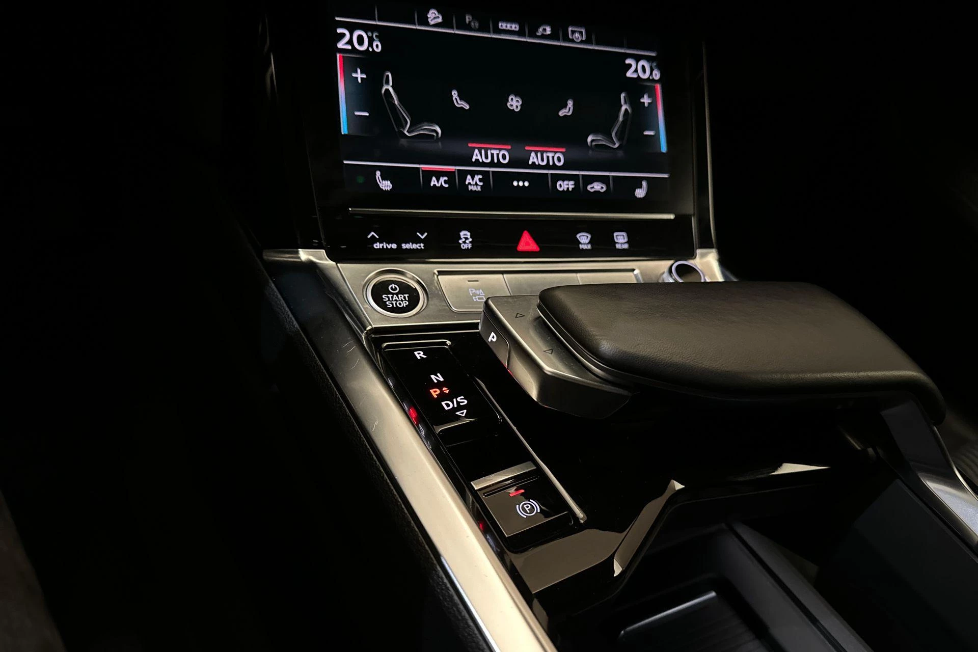 Hoofdafbeelding Audi e-tron