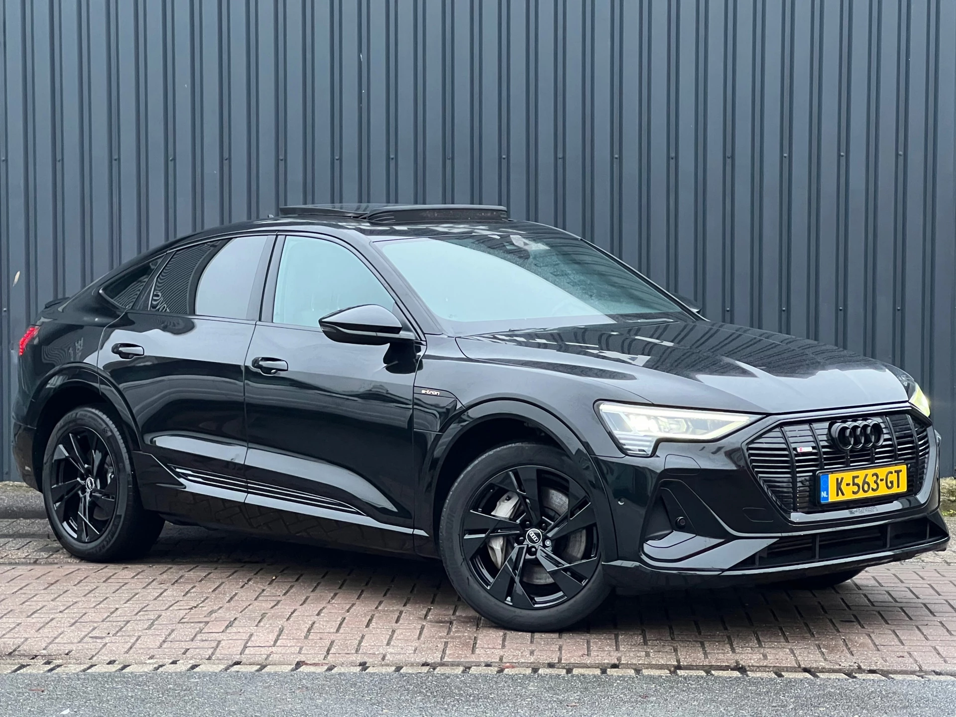 Hoofdafbeelding Audi e-tron