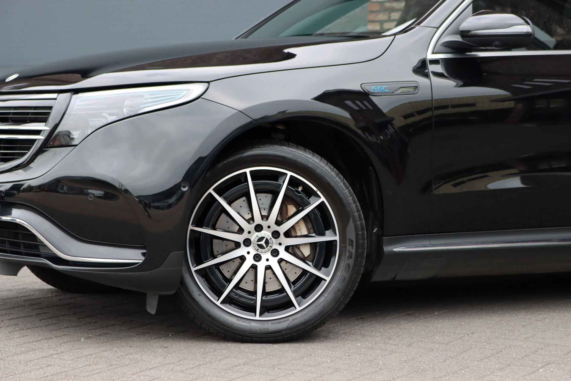 Hoofdafbeelding Mercedes-Benz EQC