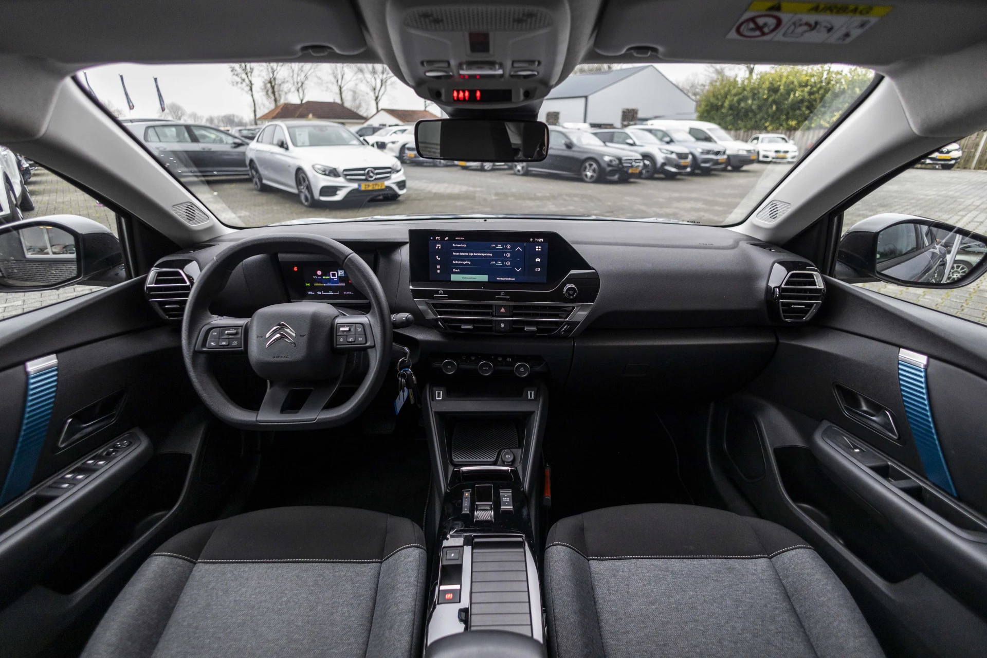 Hoofdafbeelding Citroën ë-C4