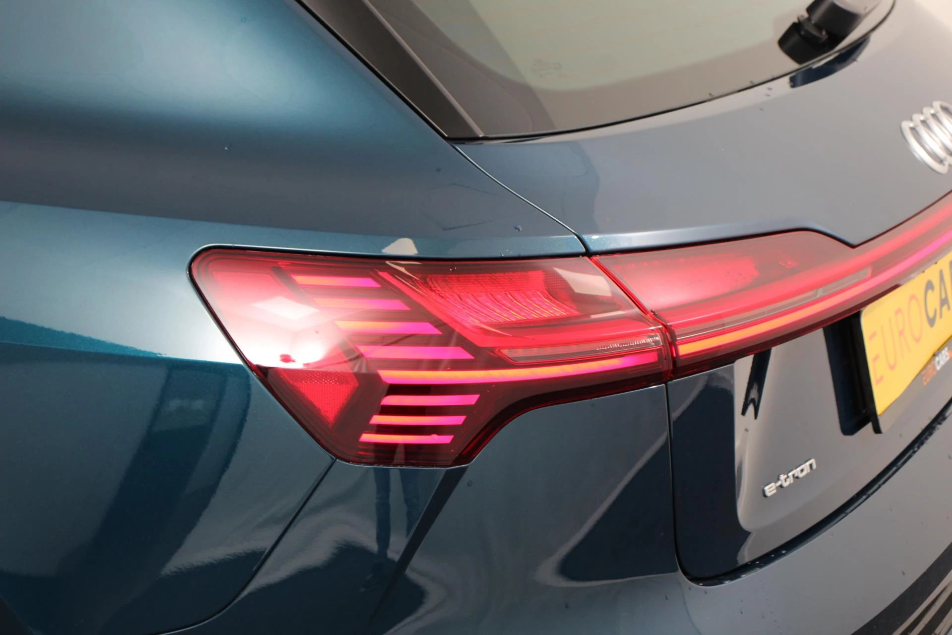 Hoofdafbeelding Audi e-tron