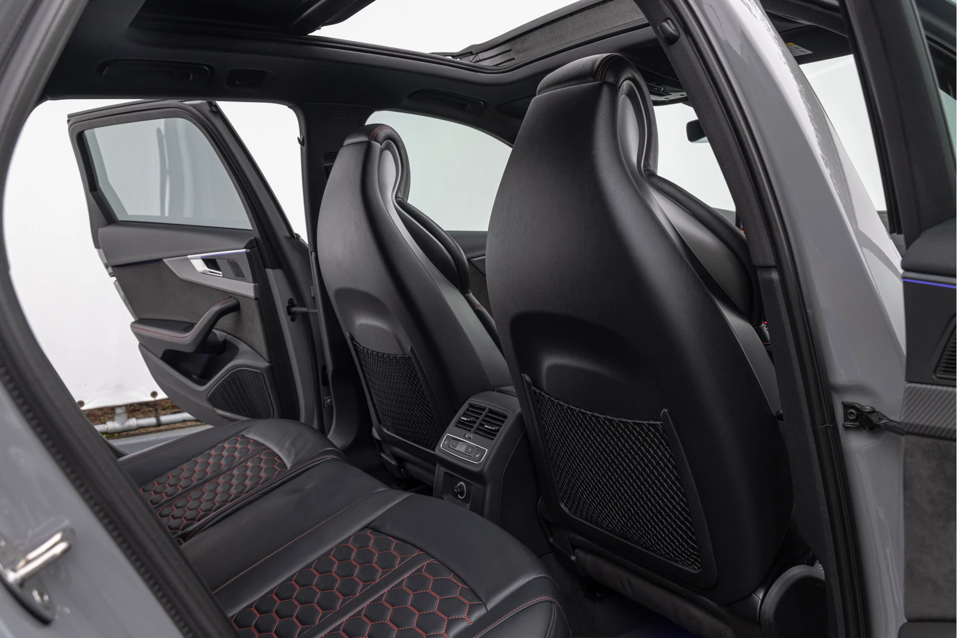 Hoofdafbeelding Audi RS4