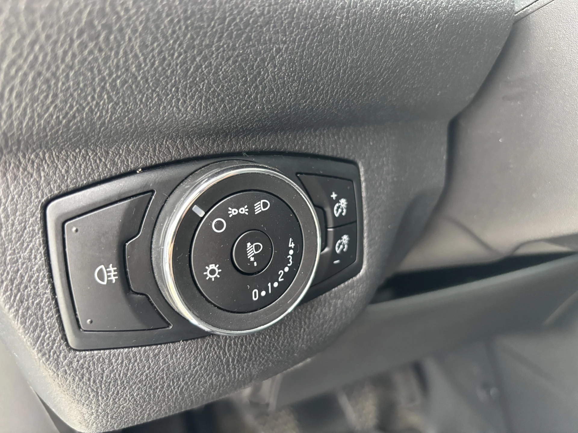 Hoofdafbeelding Ford Transit Courier
