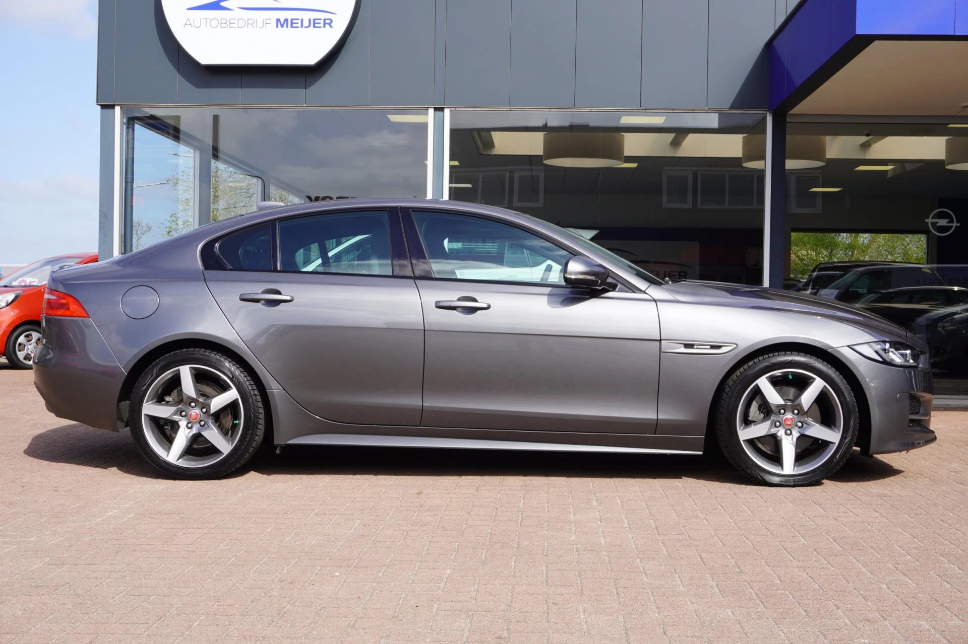 Hoofdafbeelding Jaguar XE