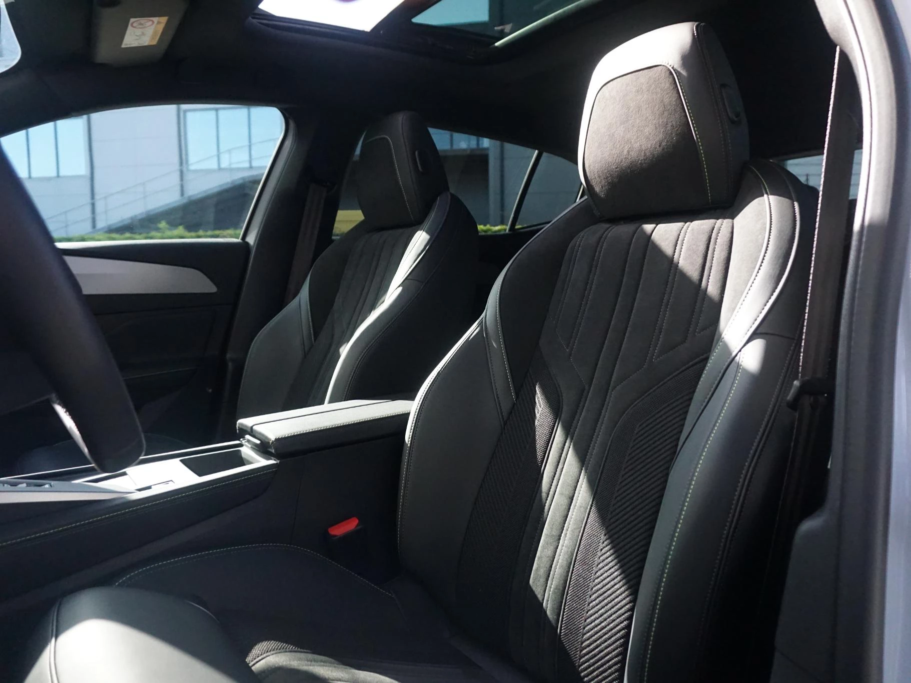 Hoofdafbeelding Peugeot 408