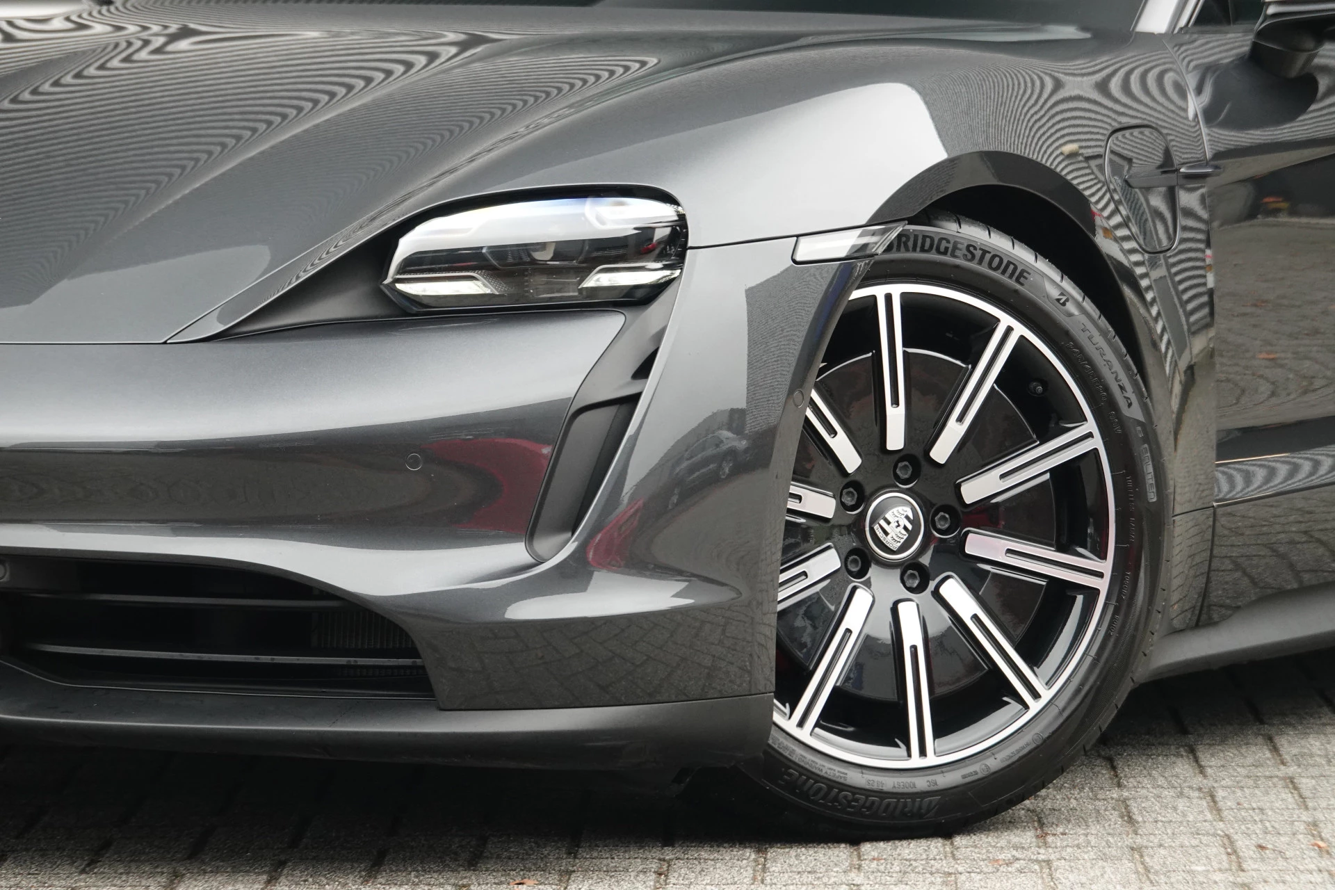 Hoofdafbeelding Porsche Taycan