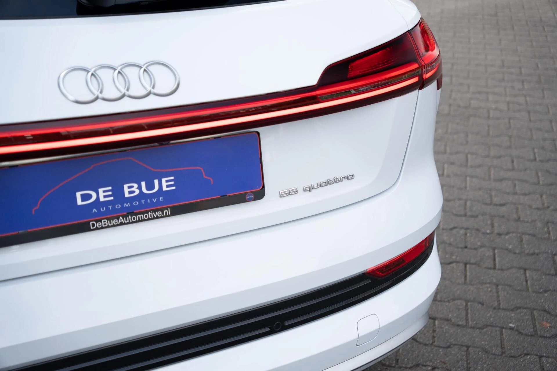 Hoofdafbeelding Audi e-tron