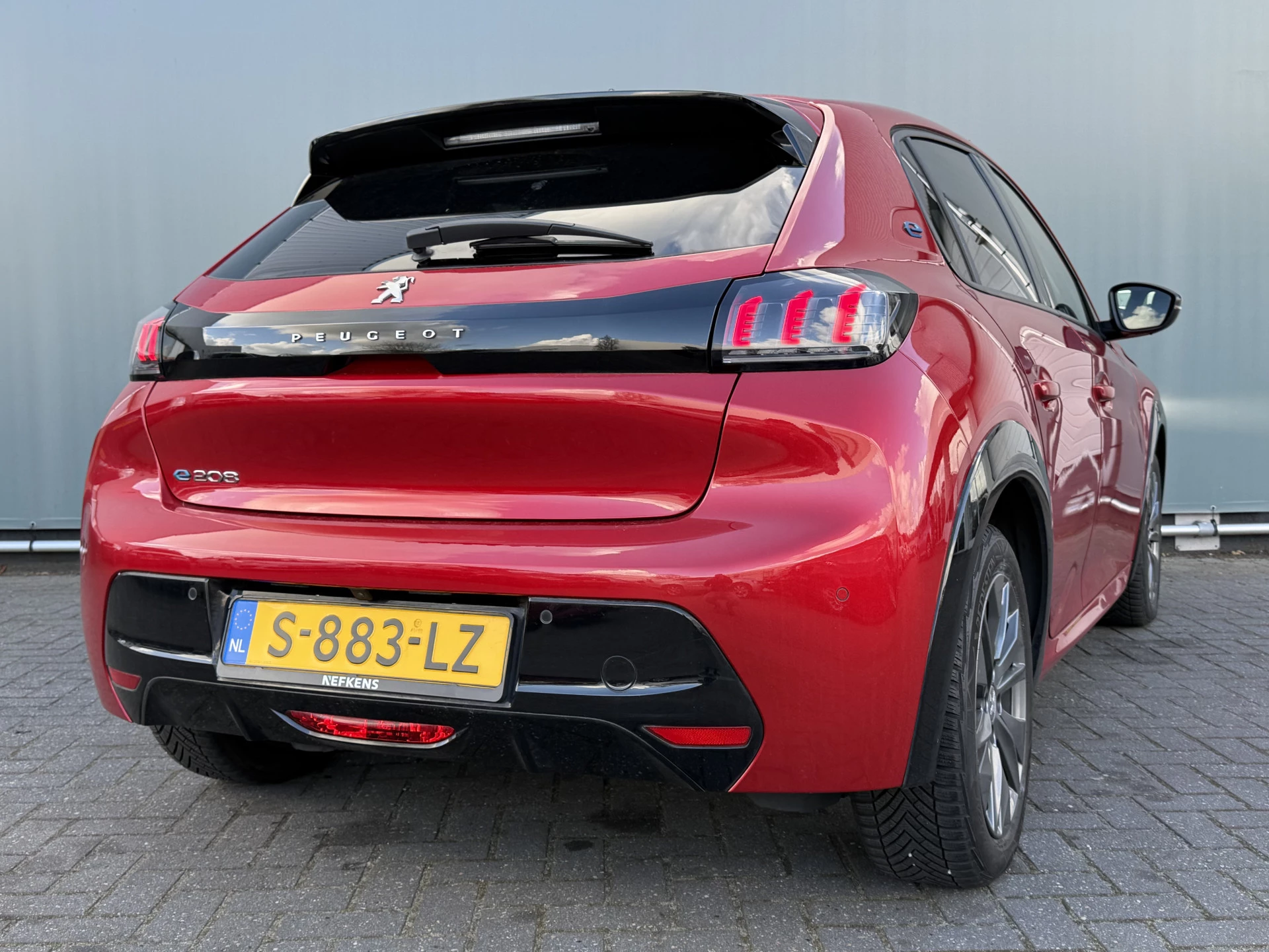 Hoofdafbeelding Peugeot e-208