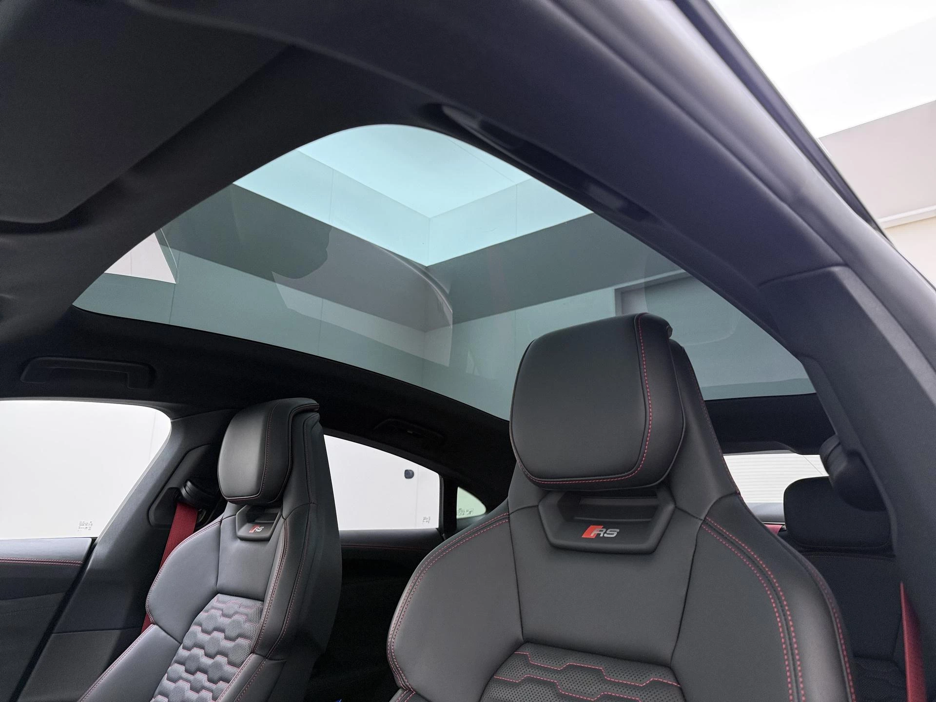 Hoofdafbeelding Audi e-tron GT
