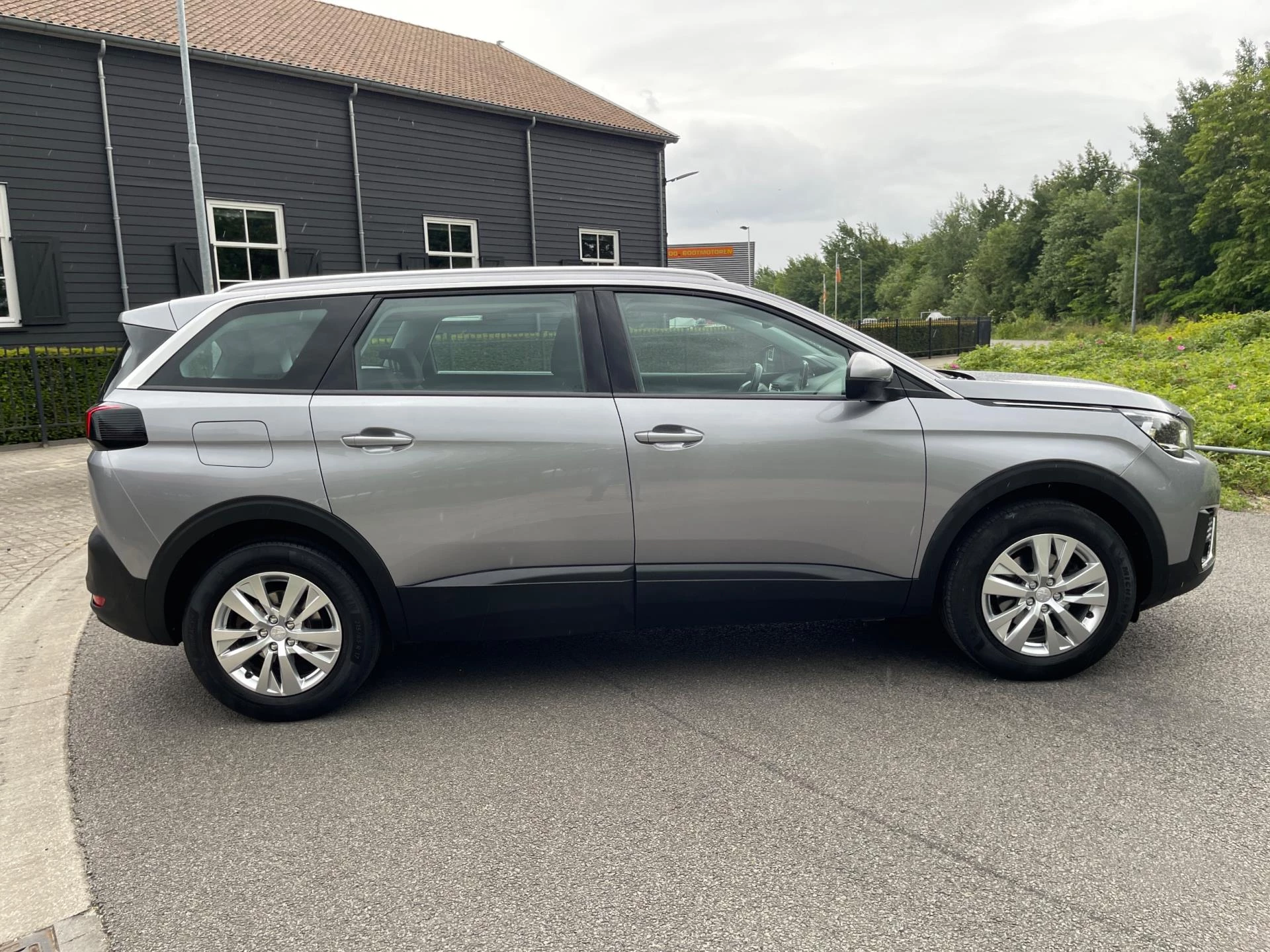 Hoofdafbeelding Peugeot 5008