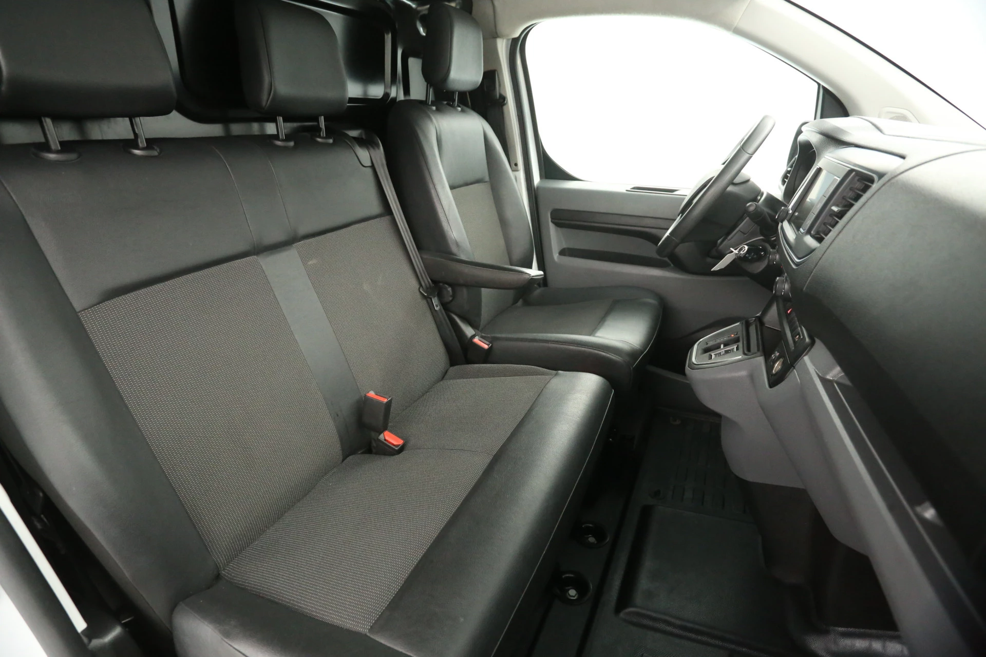 Hoofdafbeelding Peugeot e-Expert