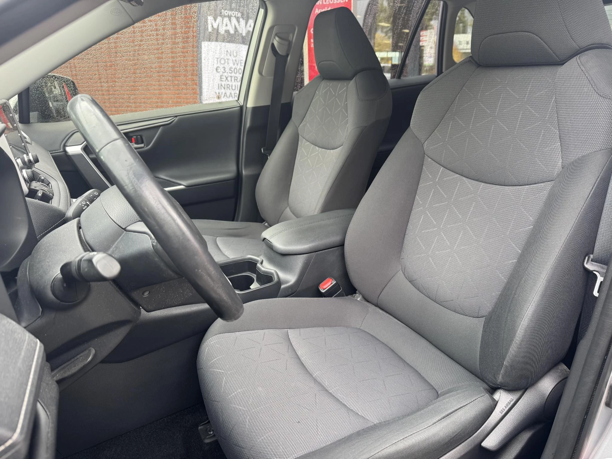 Hoofdafbeelding Toyota RAV4