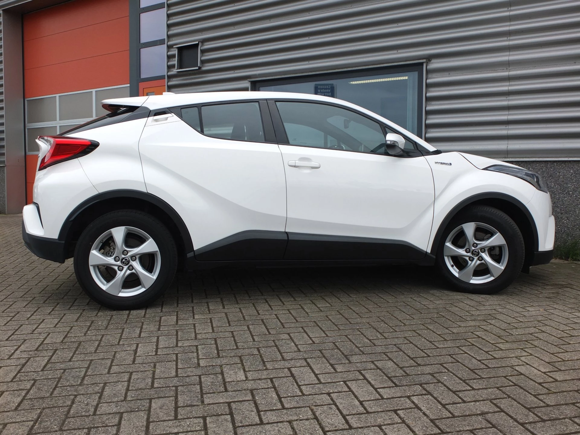 Hoofdafbeelding Toyota C-HR