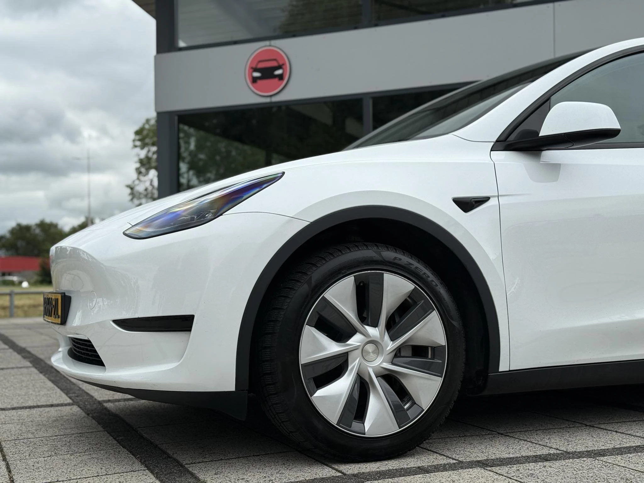 Hoofdafbeelding Tesla Model Y