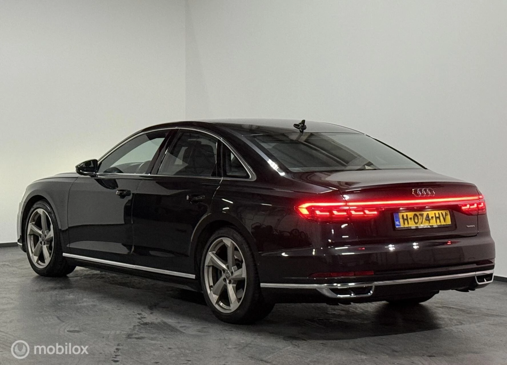 Hoofdafbeelding Audi A8