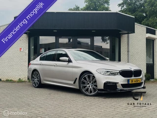 Hoofdafbeelding BMW 5 Serie BMW 5-serie 530e iPerformance M-PAKKET|360|HEAD-UP|PANO|SFEER|