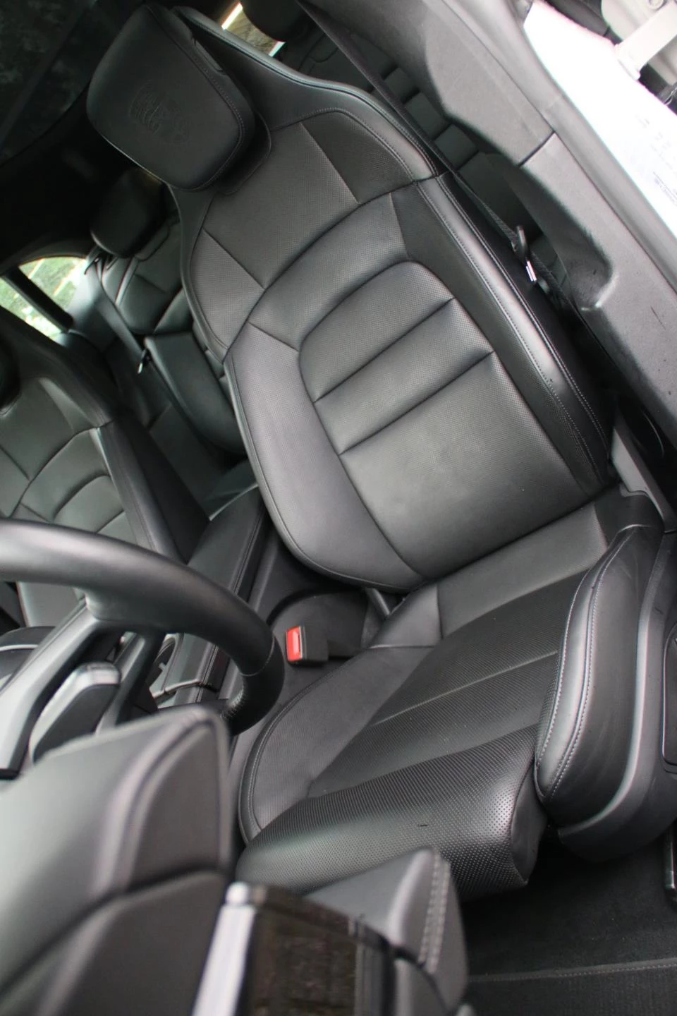 Hoofdafbeelding Porsche Taycan