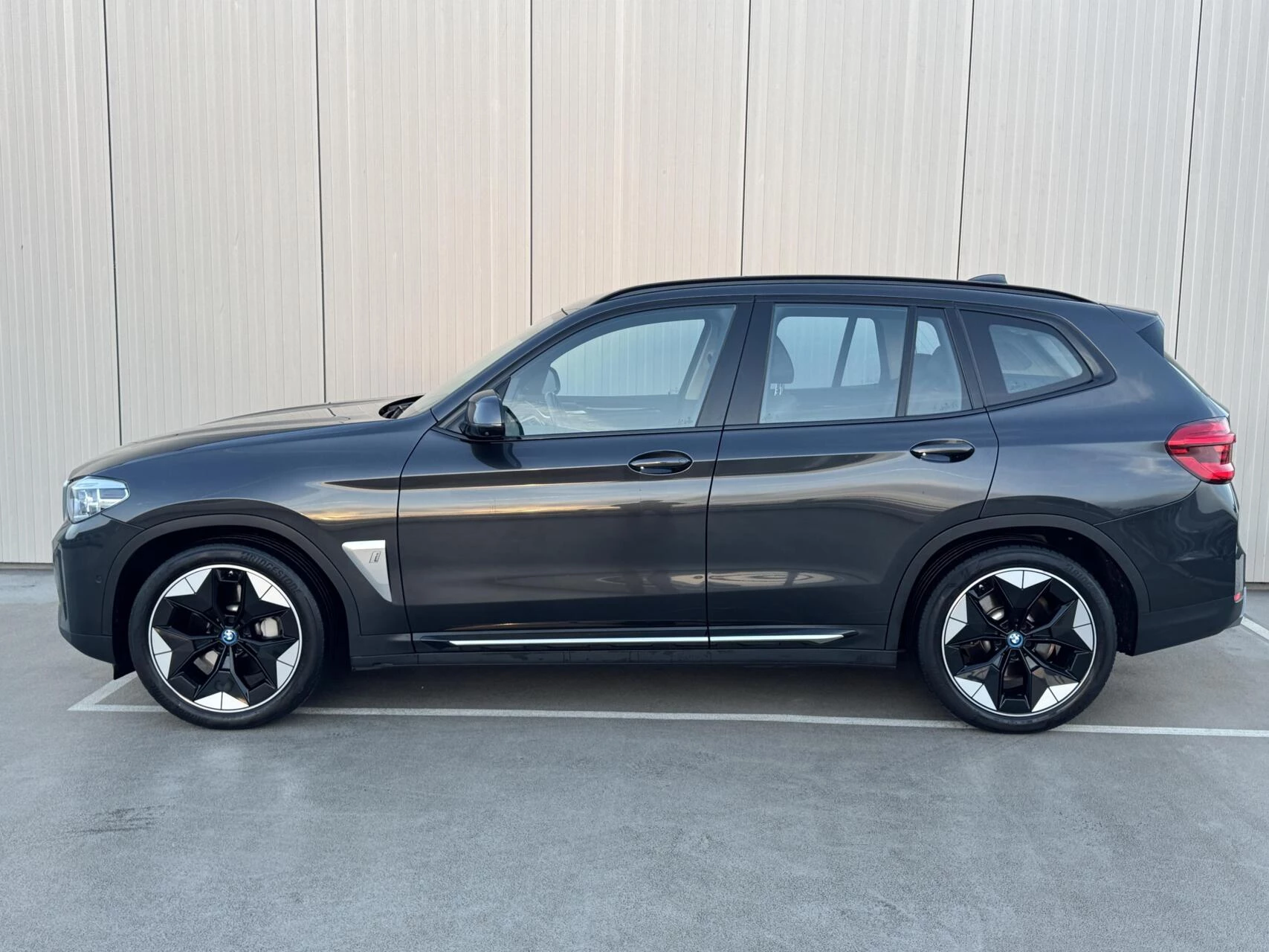 Hoofdafbeelding BMW iX3